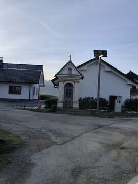 Solarna luč Straža